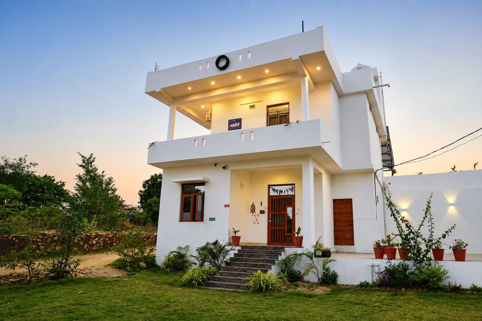  Man Anghan Farm & Villa